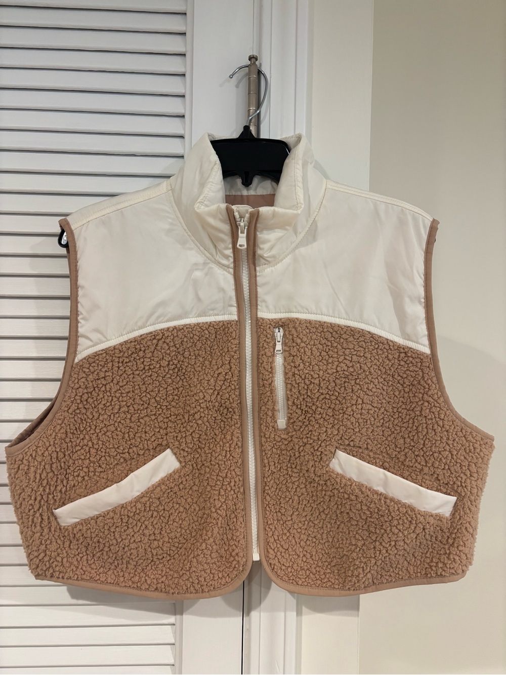Old Navy Crop Sherpa Vest